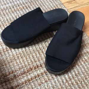 Bebe 90s vibes black slip on wedged sandals